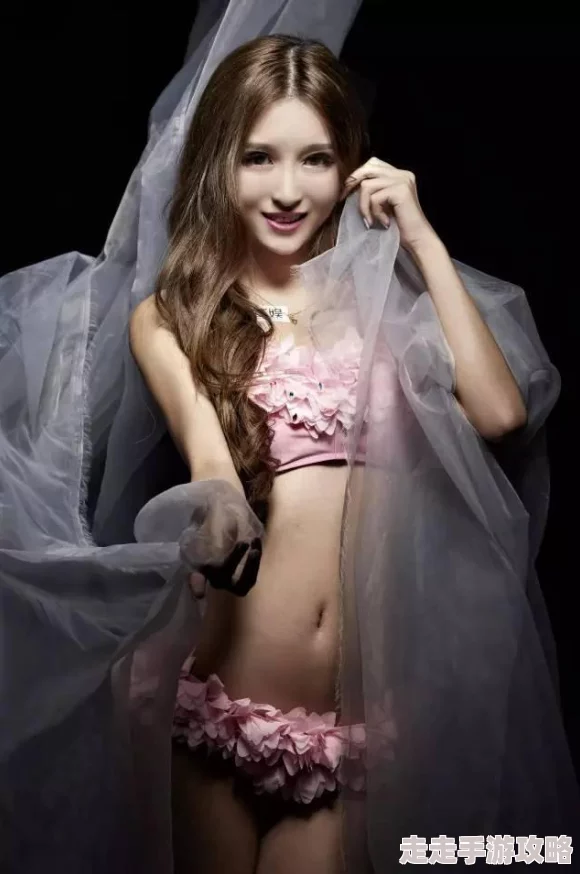美女露胸视频网站，内容丰富多样，但需注意保护个人隐私和安全