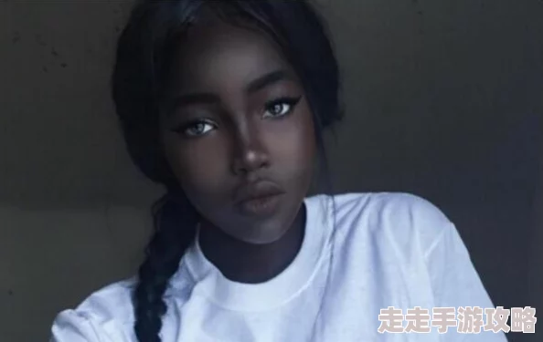 四个黑人一个白女反串影片后期制作已完成，即将上线各大平台敬请期待